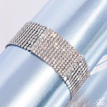 Load image into Gallery viewer, Disco Dame - White