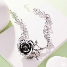 Load image into Gallery viewer, Whimsical Appearance - Silver Set