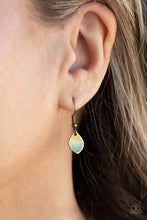 Load image into Gallery viewer, Dainty DISCovery - Brass