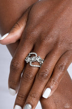 Load image into Gallery viewer, Captivating Corsage - White