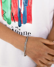 Load image into Gallery viewer, Tasteful Time - Silver Set
