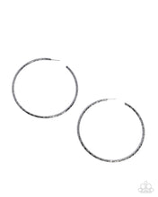 Load image into Gallery viewer, Closer To Chic - Black
