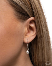 Load image into Gallery viewer, Pearl Pageantry - Purple
